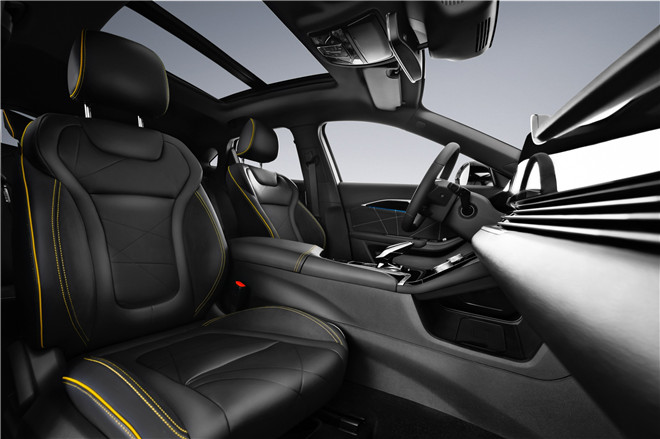 uppf隱形車衣官網|外觀獵豹 內飾“電子豹”？這款全新轎跑SUV內飾真妙